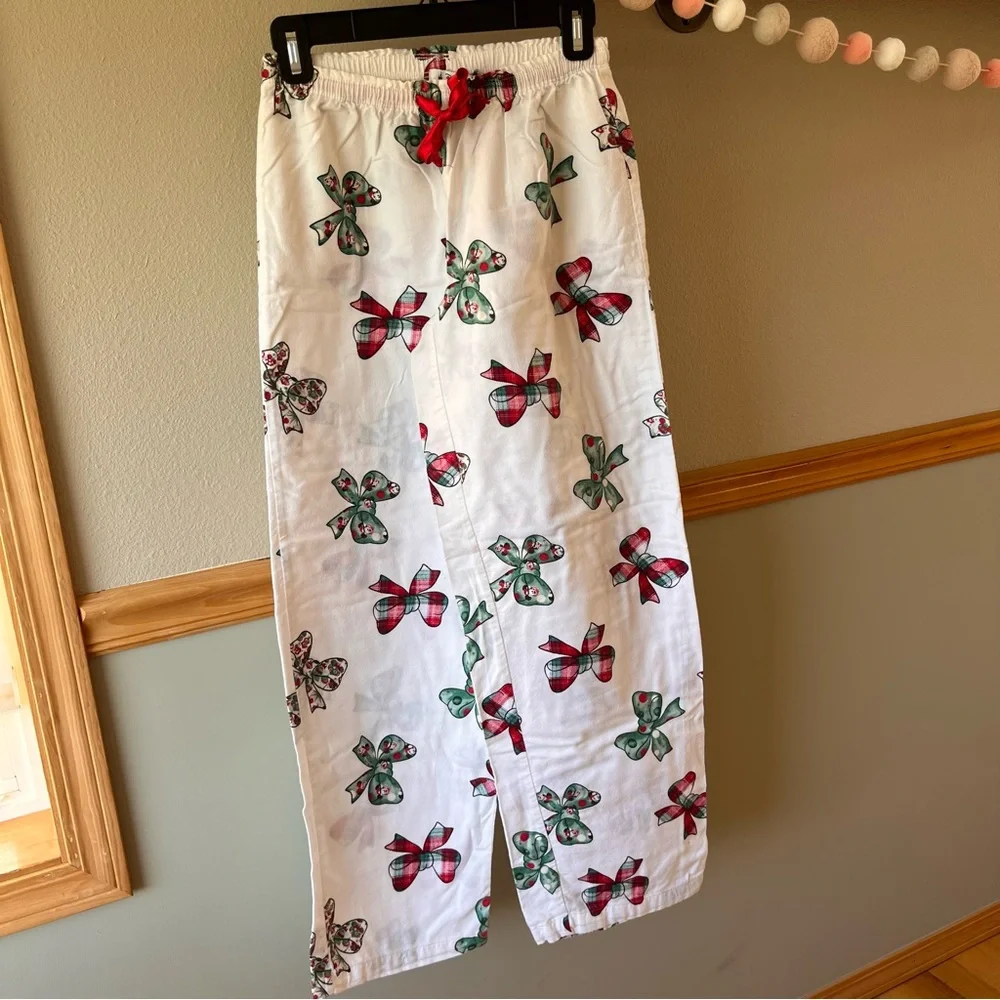 Disney Parks Christmas Flannel Pajama Set with Green and Red Holiday Bows - Picture 11 of 12